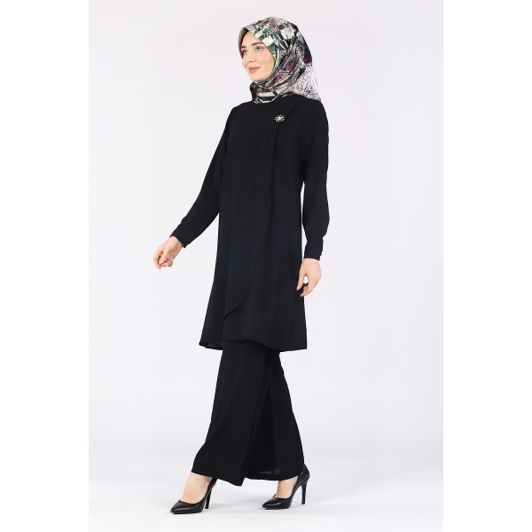 Tekbir Milaj Front Star Brooch Detailed Cape Suit